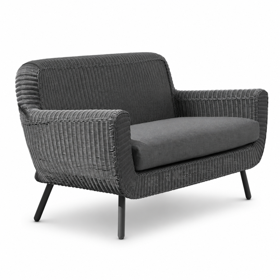 Almera Lounge Bank